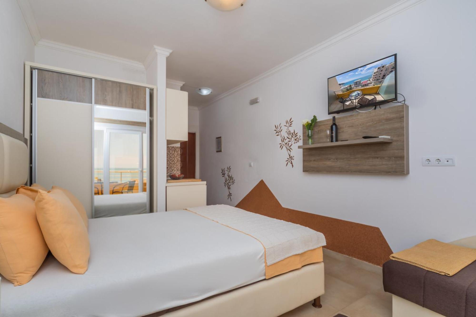 Apartments Dobra Voda Phòng bức ảnh