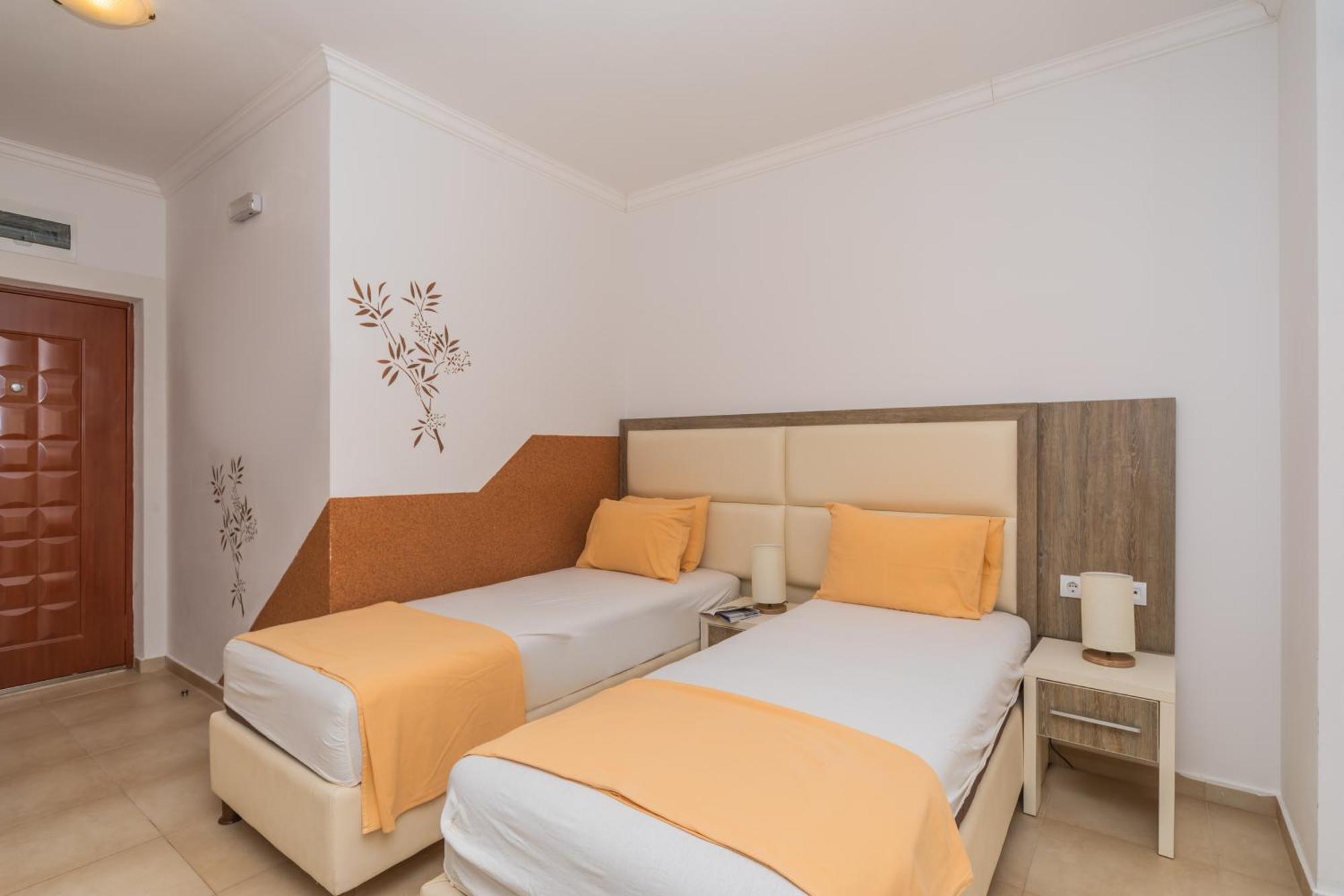 Apartments Dobra Voda Phòng bức ảnh