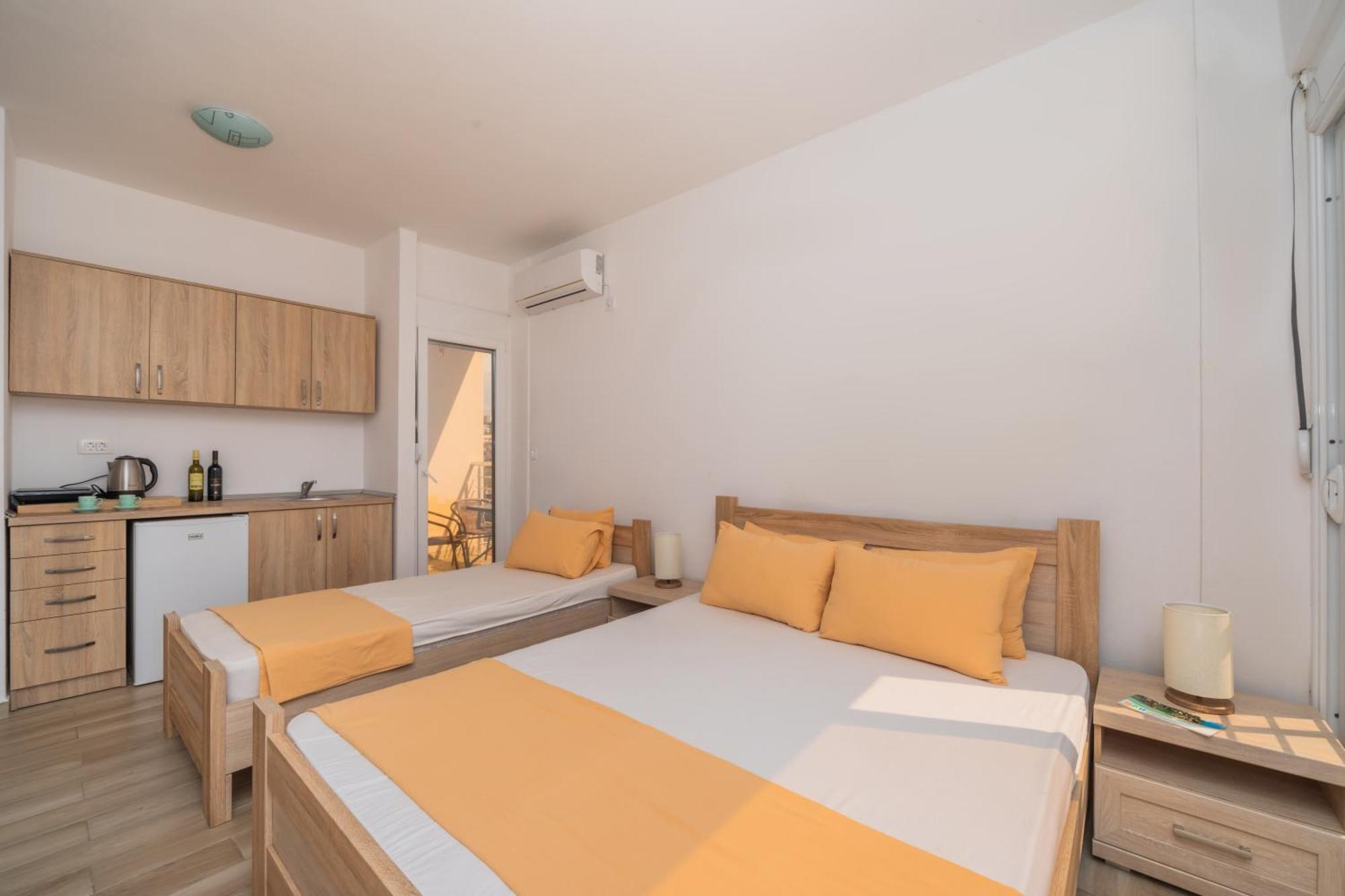 Apartments Dobra Voda Phòng bức ảnh